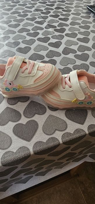 Încălțăminte bebelusi