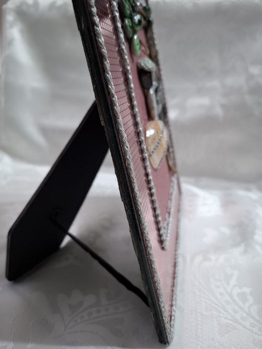 Картини и изделия изработени от морски камъчета