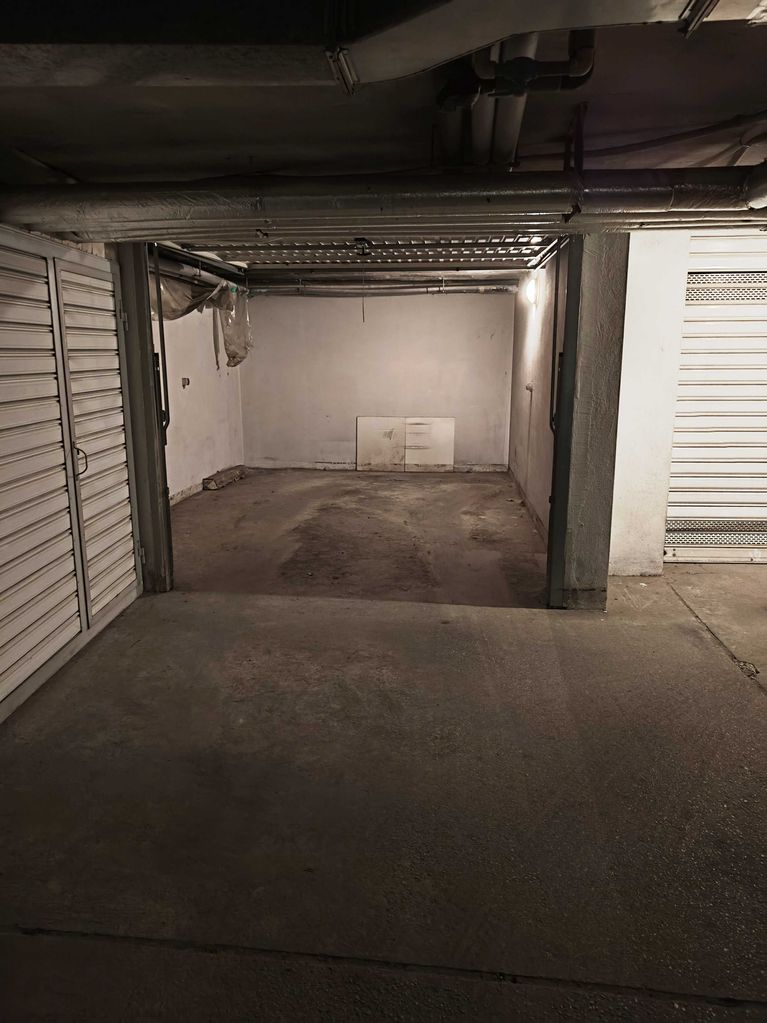 Продава се Двустаен апартамент в София, Борово - 93 кв.м за 2828 €/кв.м - Снимка #10