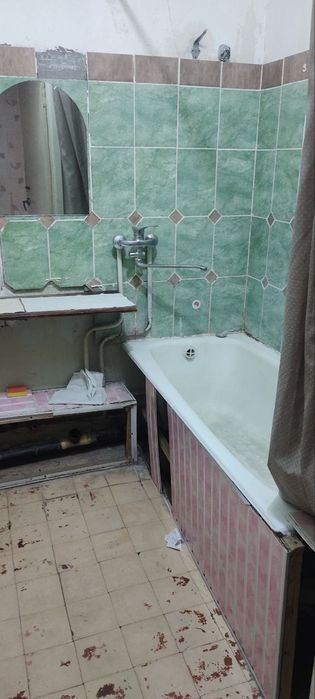 Аренда сергели 7 3/4/5 ремонт средне оилага берилади пустой мактаб бог