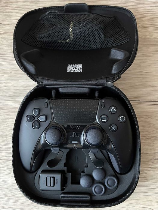 PS5 DualSense Edge controller