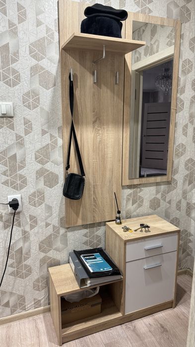 Компактная прихожая