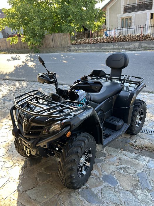 Cf moto 450L cu numar negru
