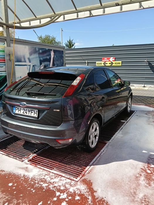 Ford Focus an 2009