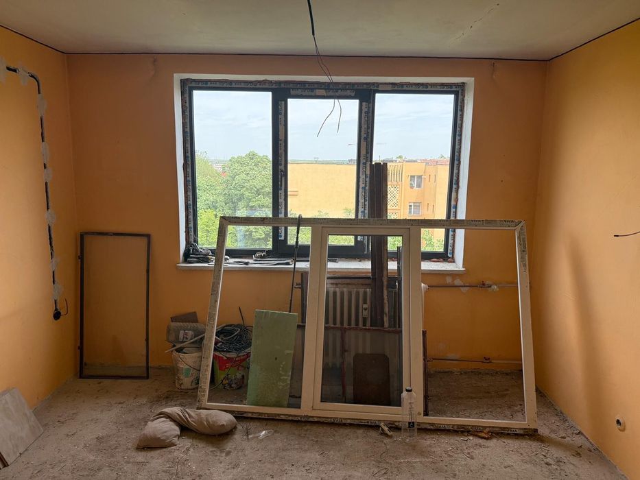 Craiova Garii  2 semidecomandate 75000 euro