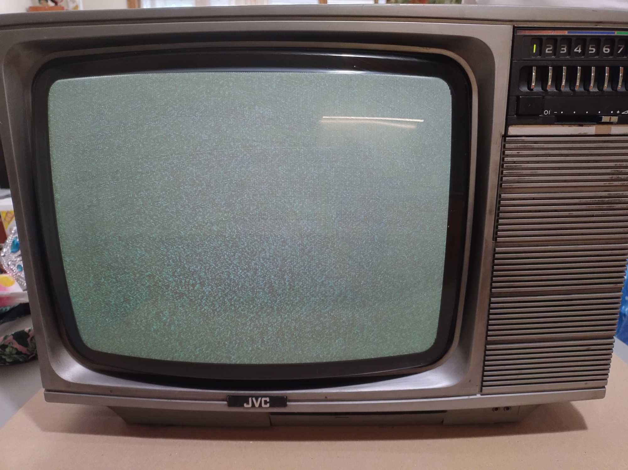 Телевизор JVC уникат за ценители
