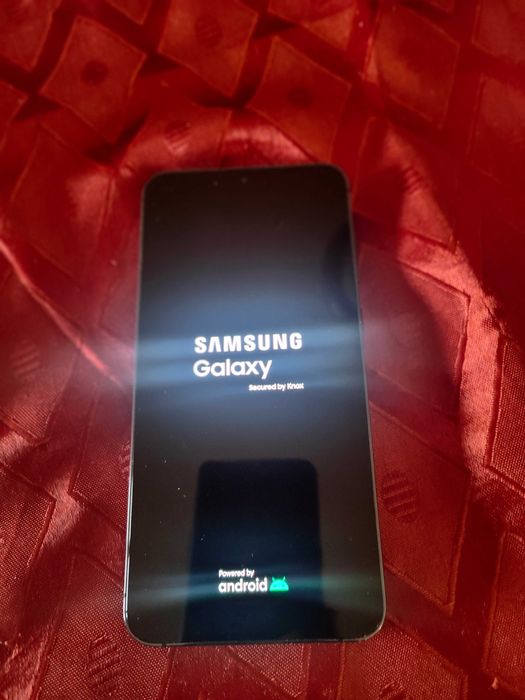 Безупречен Samsung S 23 Plus 256 GB