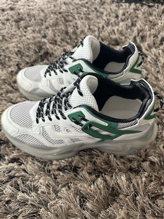 Adidasi Guess Belluno