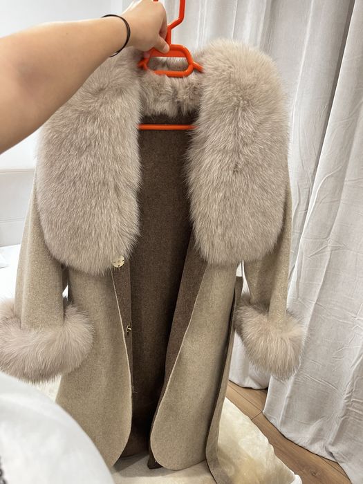 Palton cu blana naturala