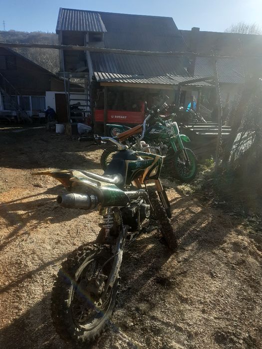 Vînd moto cross 125cc XTR