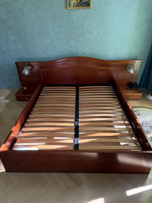 Dormitor,comodă tv,dulap,masuta lemn masiv cires