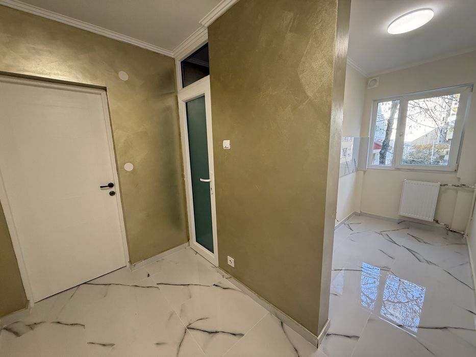 Apartament cu doua camere , zona Rogerius