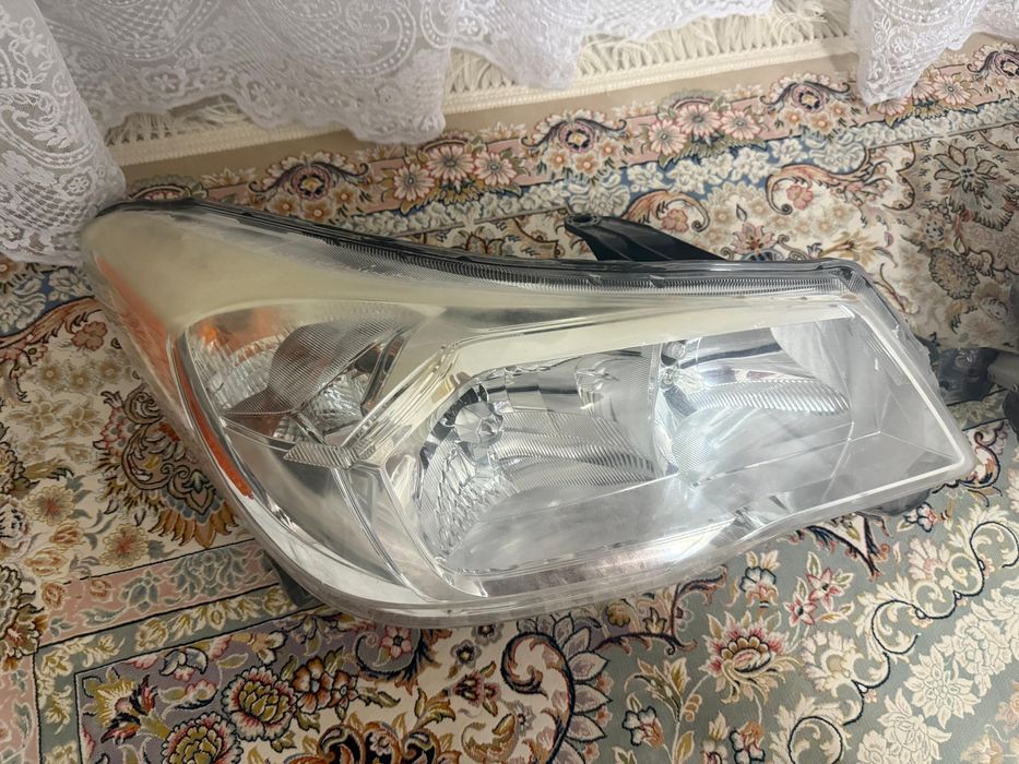 Фары Субару продам