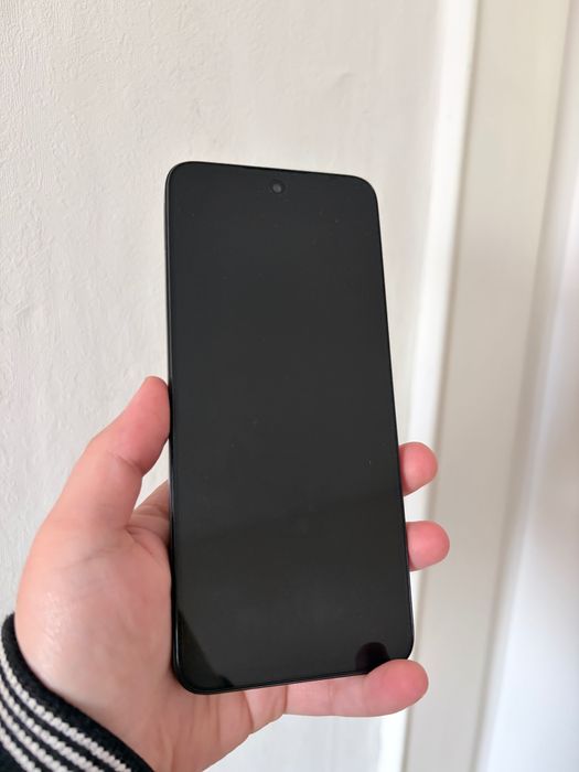 Xiomi redmi 13 чисто нов