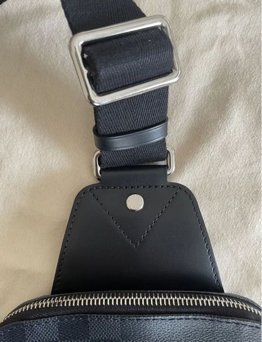 Мъжка чанта Louis Vuitton Avenue Sling Bag