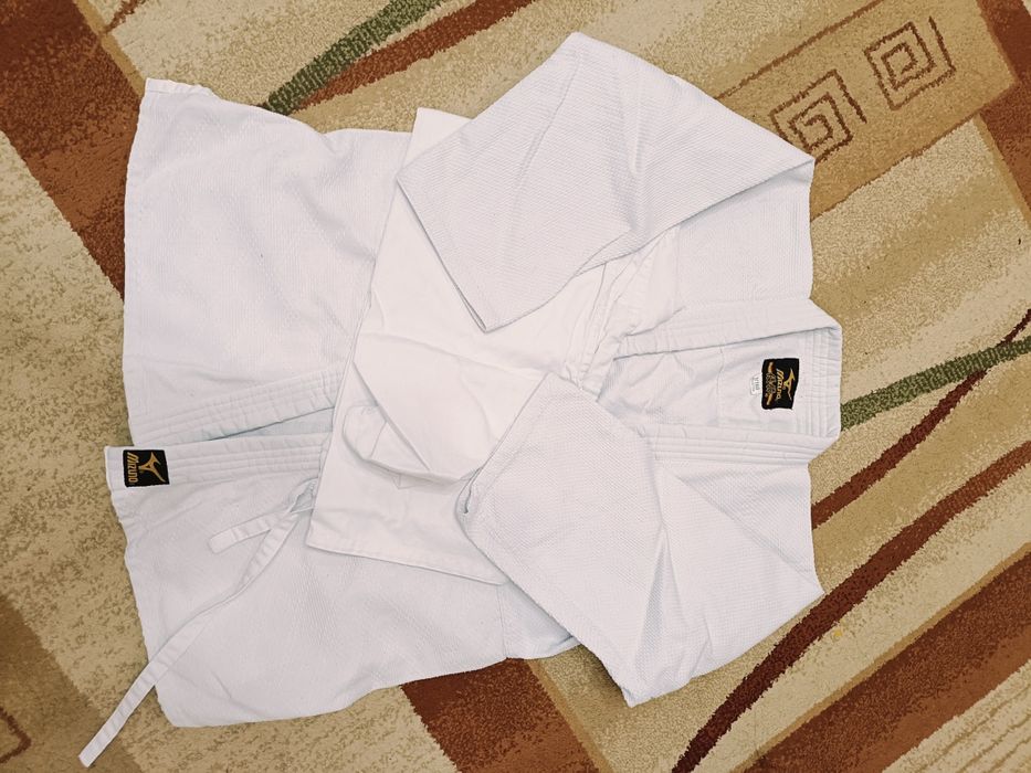 Белое кимано, плотное