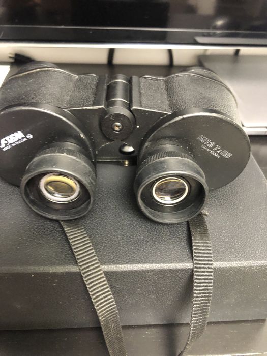 Binoclu Militar unicat  7x35 cu Reticul Gradat