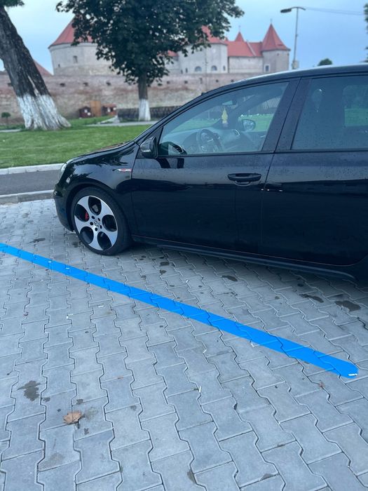 Vând Golf 6 GTI.
