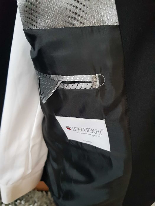 Costum de lux barbati Sentierri marimea 50