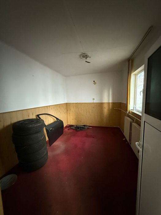 inchiriez hala zona industriala