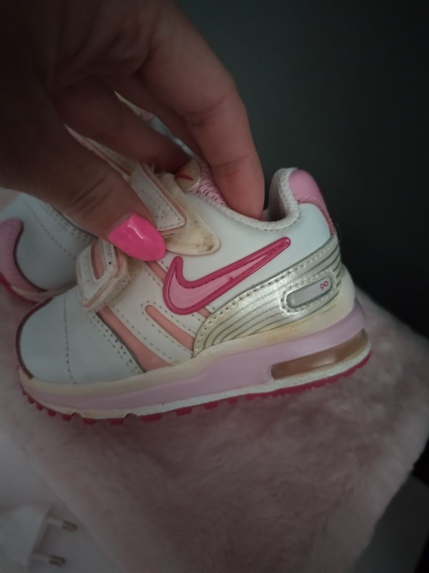 Бебешки маратонки NIKE размер 18.5