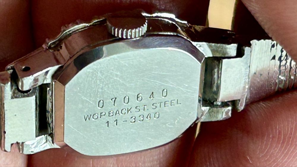 Рядък Seiko от 1970 г.- чиста механика с уникален "стерилен" циферблат