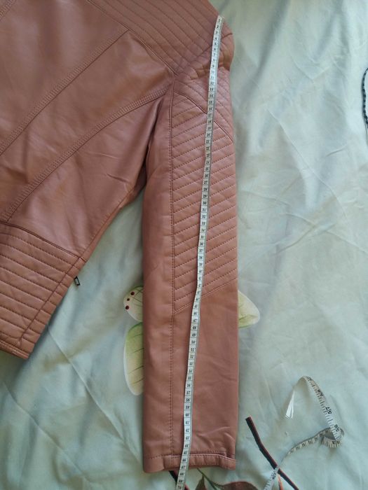 Geaca dama piele.marimea xl merge si ptr.L