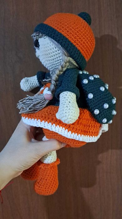 Плющевая мишка и божьякоровка