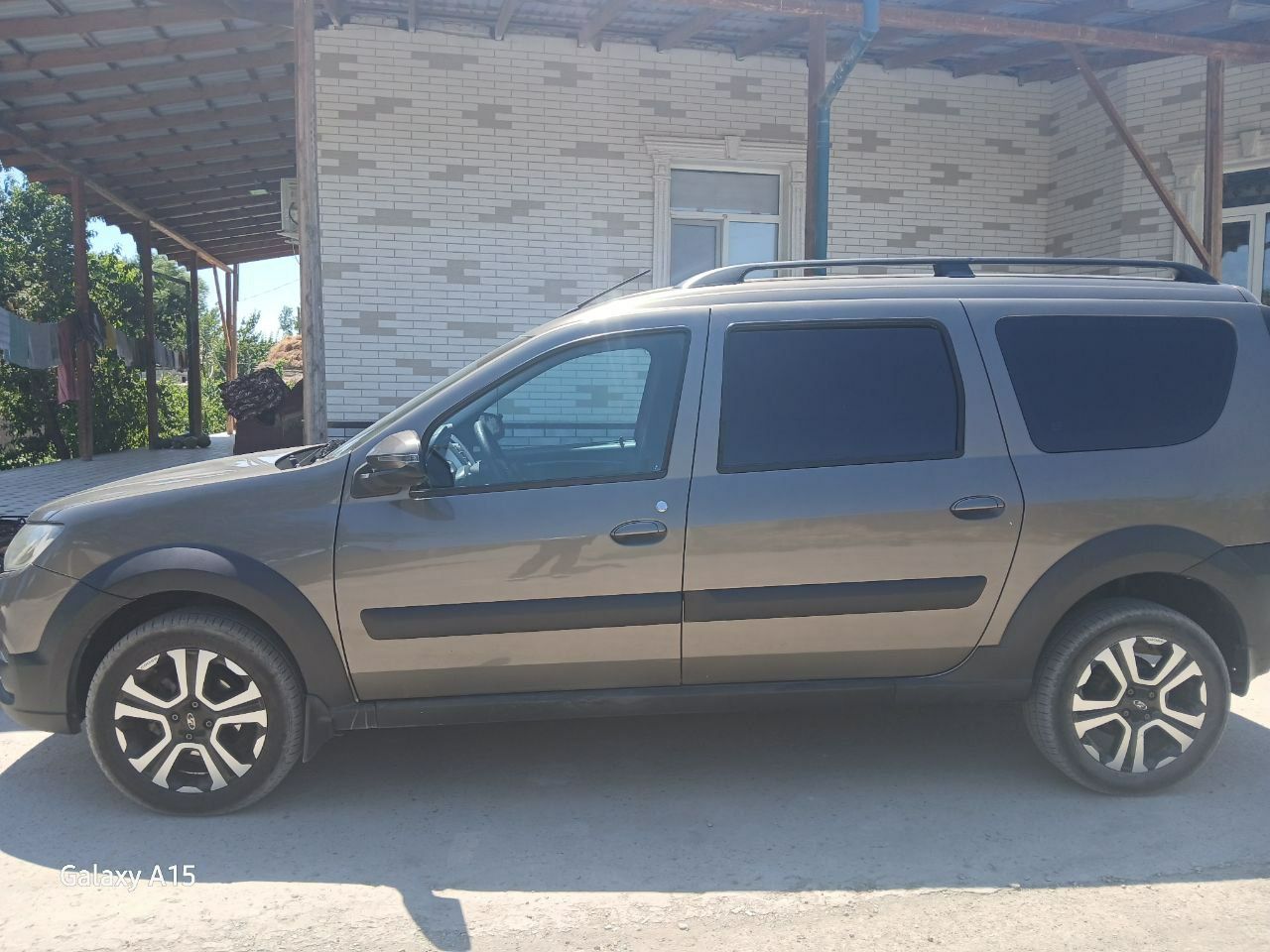 LADA LARGUS 1.6см³ cross