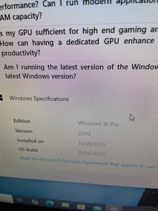 Desktop msi 1080 GTX Corsair 16GB RAM 3200MHz 650W 250GB SSD i7 8700K