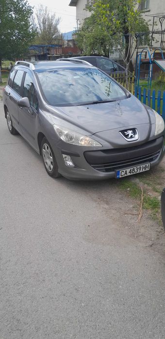 Автомобил Пежо 308 sw