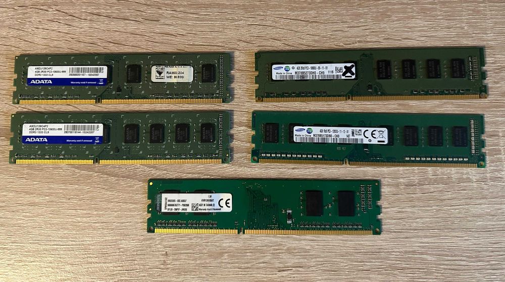 Vand memorii desktop DDR3 -total 18GB (4GBx4GBx4GBx4GBx2GB) 55lei/buc.
