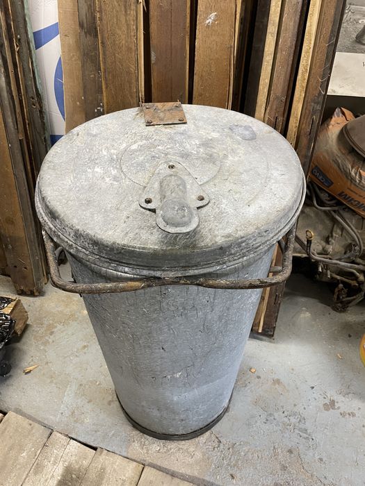 Pubela comunista anii 60/80. ISB