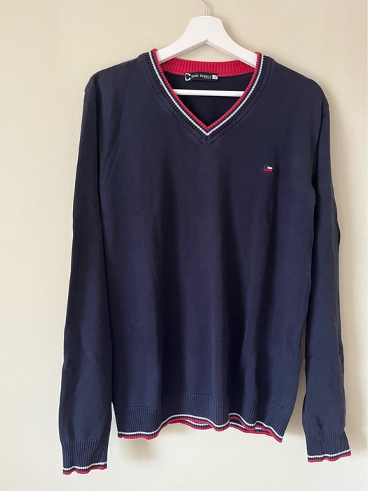 Пуловер - Състояние: Използван - Размер M - Цвят Син