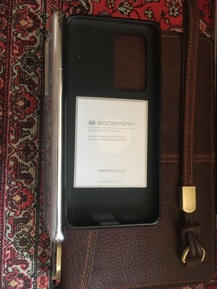 Продавам Huawei p40 pro