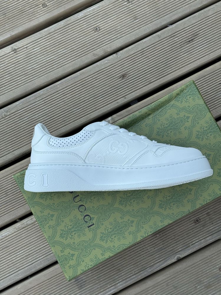 Обувки на gucci чисто нови унисекс