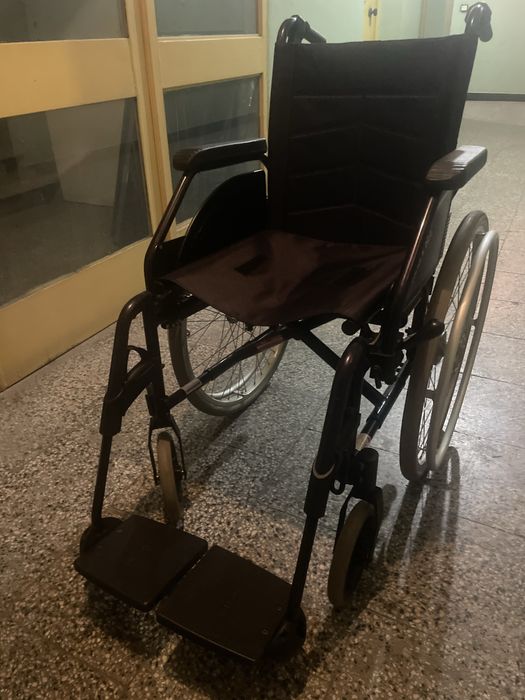 Чисто НОВА Инвалидна Количка