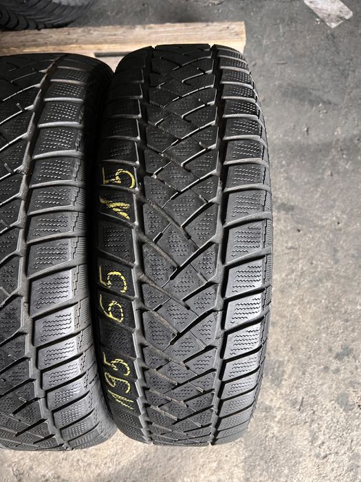 2 anvelope iarna 195/65/15 , Dunlop !