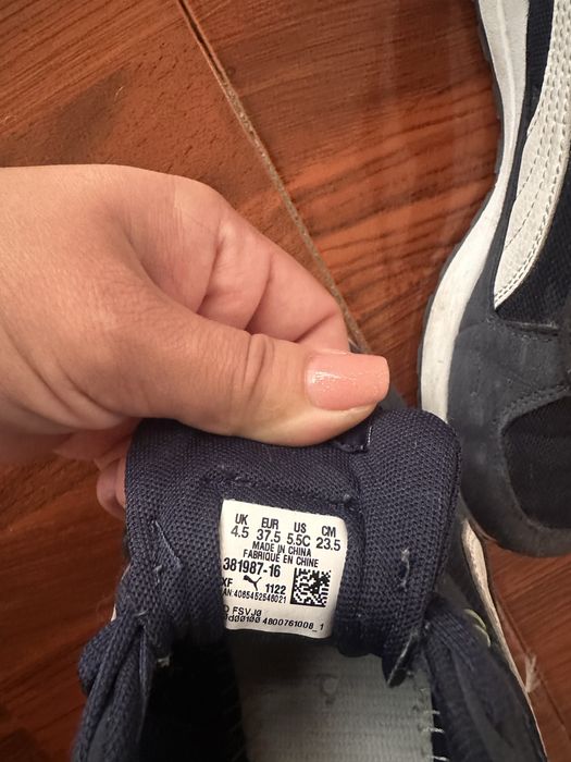 Vând încălțăminte în stare foarte bună