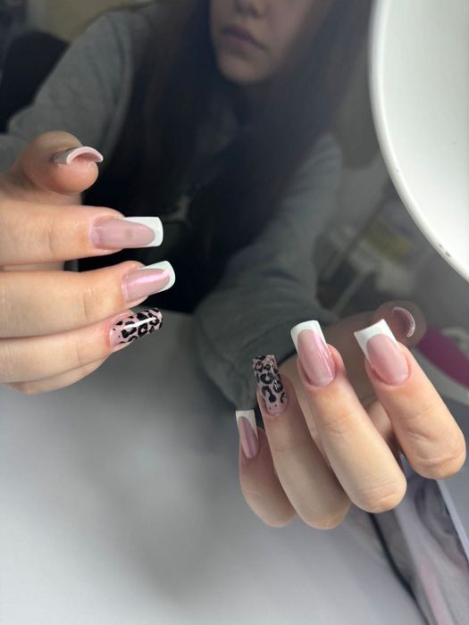 Unghii cu gel 

București Sector 2