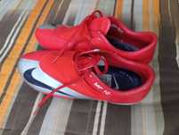 Продавам футболни бутонки Nike MF10 с размер EU 40.5
