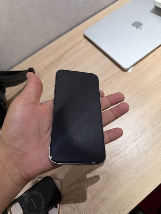 I phone 15 pro 256 Srochna