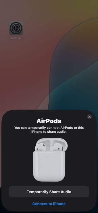 AirPods 2 Wireless Charging Case