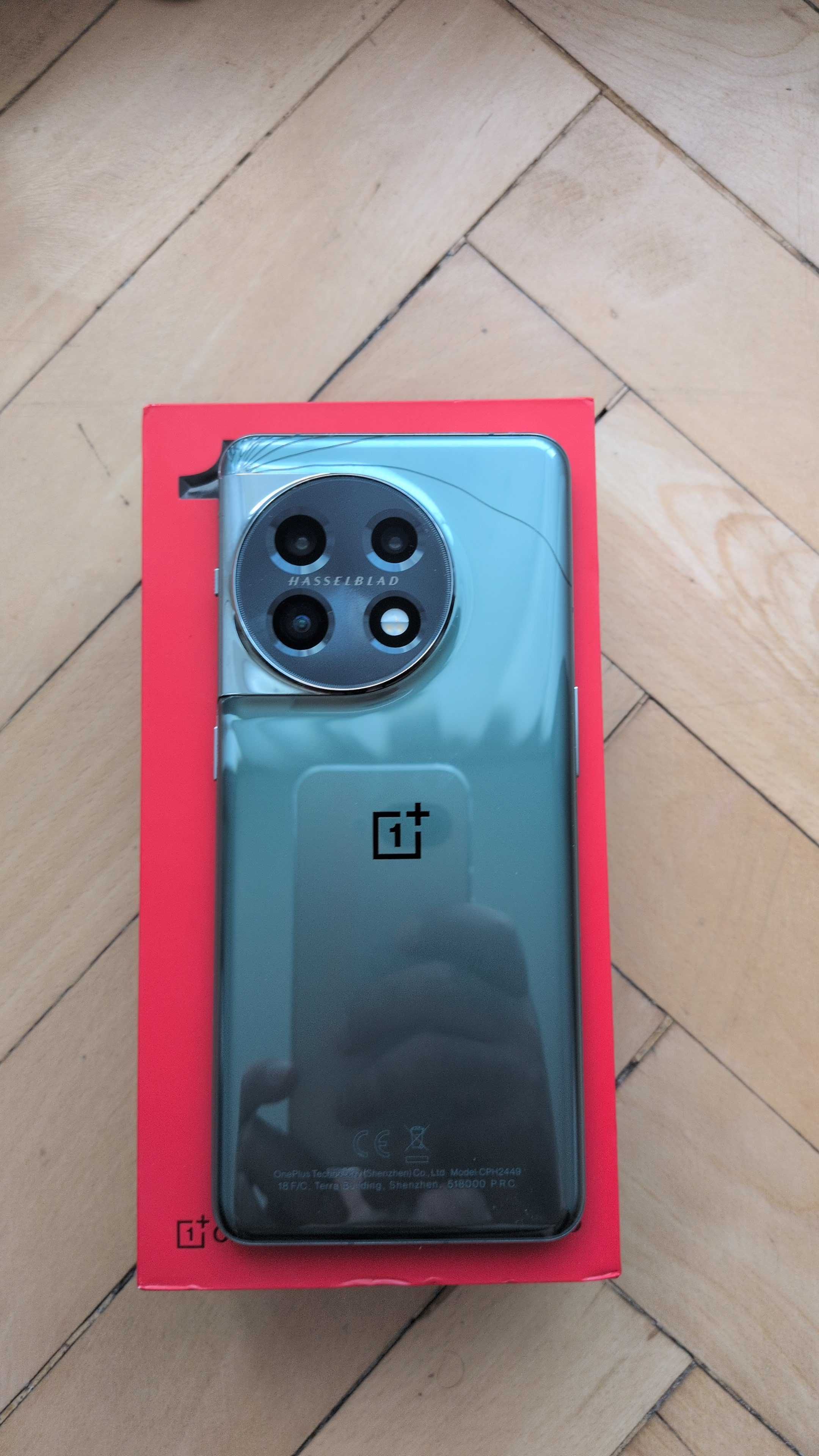 Oneplus 11 128GB / 8GB RAM в гаранция