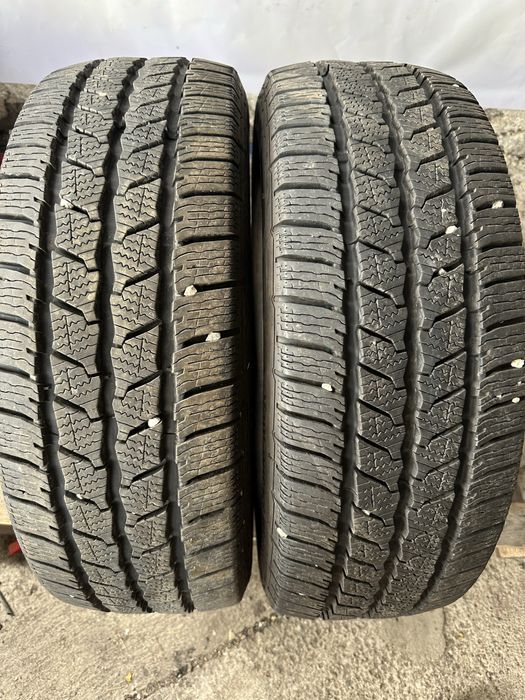 215/65/16c за бус Conti dot23