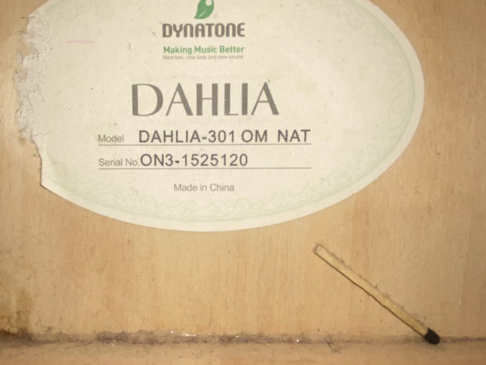 Gitara 6strunalik holati ideal aybi 6chi strunasi yoq