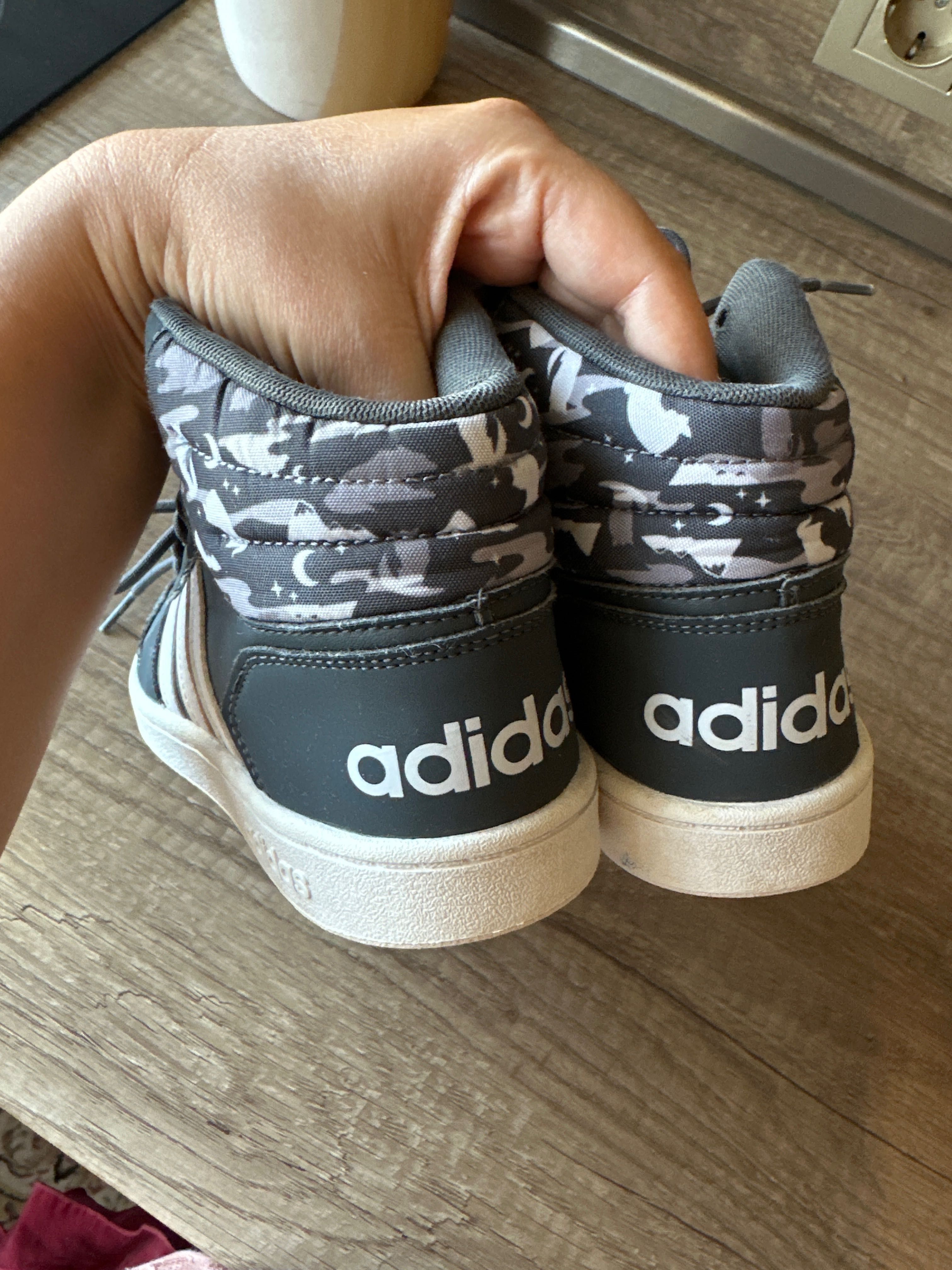 Маратонки Adidas