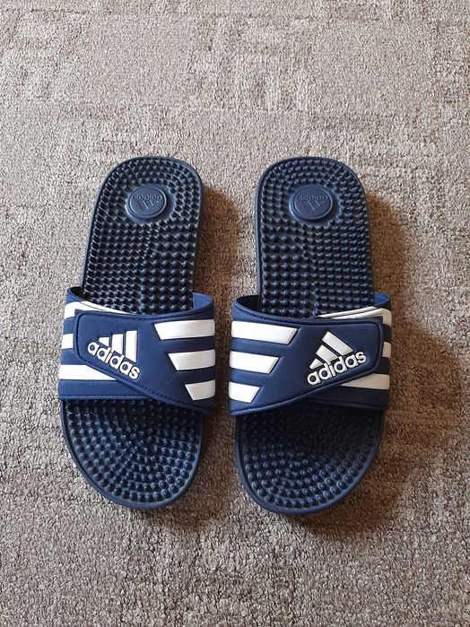 Slapi adidas marimea 43