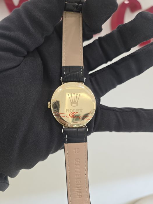 Новинка от Ролекс 585 пробы
Женская модель, (Чибурашка)
Камни всё в ро