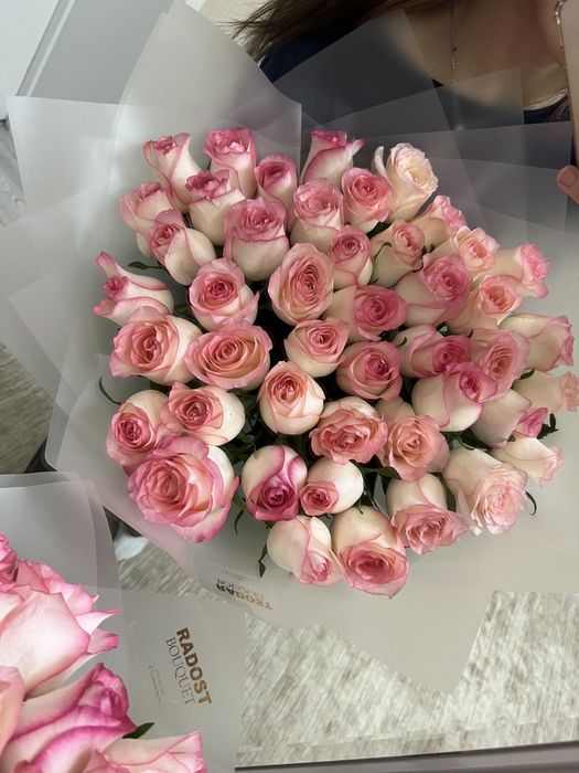 Цветы/только сегодня пришли